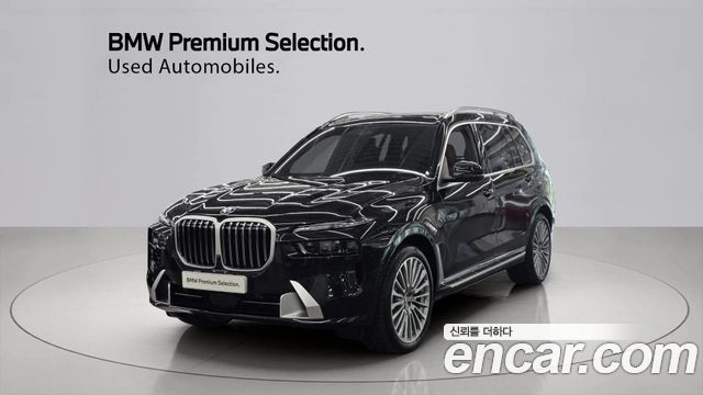 BMW X7 xDrive 40i Design Pure Excellence 6-Seater — пробег 3 743 км — фото 1 из 5