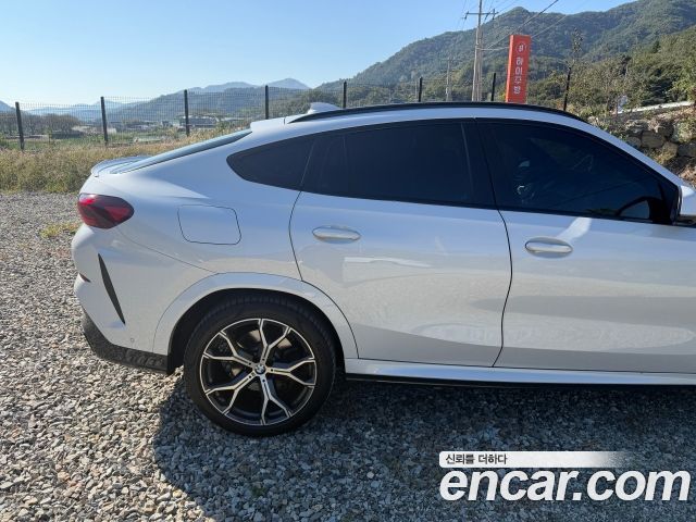BMW X6 xDrive40i M Sport — пробег 16 143 км — фото 3 из 5