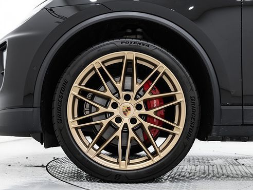Porsche Macan 4S — пробег 7 880 км — фото 5 из 5