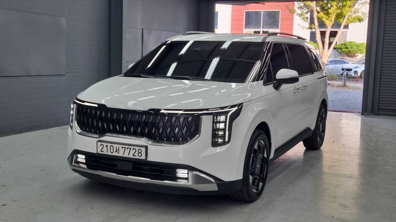 Kia Carnival из Кореи Encar