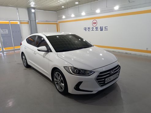 Hyundai AVANTE 1.6 GDI Value Plus — пробег 112 000 км — фото 3 из 5