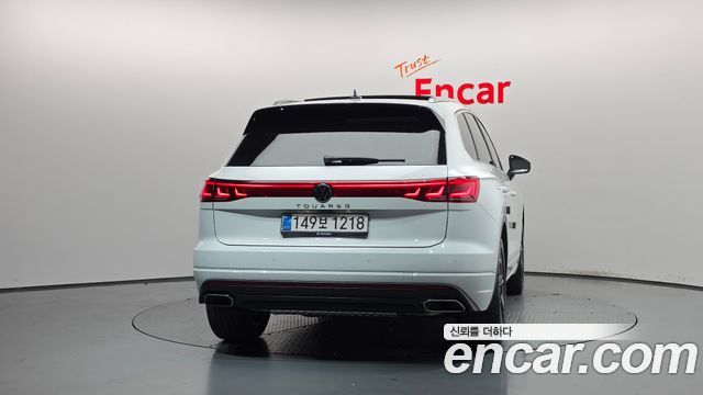 Volkswagen Touareg 3.0 TDI Prestige — пробег 32 609 км — фото 4 из 5