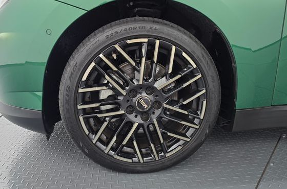 Mini Cooper SE Favoured — пробег 19 006 км — фото 5 из 5