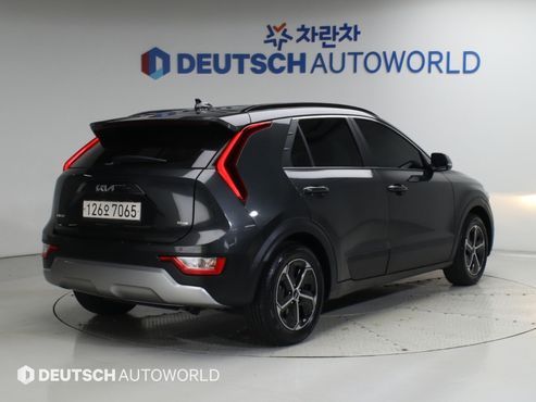 Kia Niro Prestige — пробег 53 239 км — фото 2 из 5