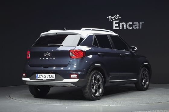Hyundai Venue 1,6 Premium — пробег 15 897 км — фото 2 из 5