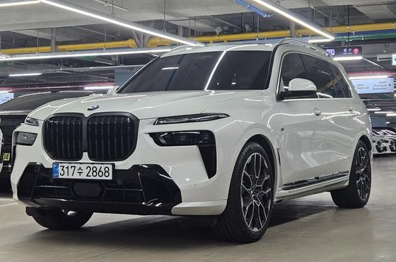 BMW X7 xDrive 40i M Sport 6STR — пробег 13 914 км — фото 1 из 5