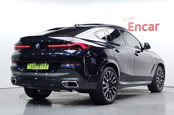 BMW X6 xDrive40d M Sport — пробег 4 577 км — фото 2 из 5
