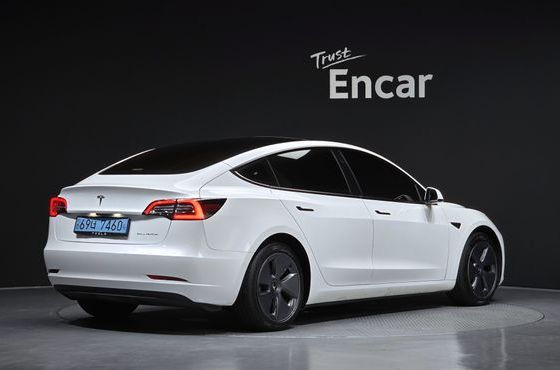 Tesla Model 3 Long Range AWD — пробег 60 541 км — фото 2 из 5