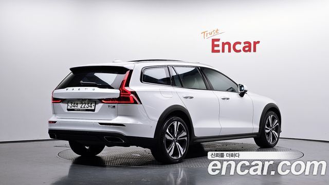 Volvo V60 из Кореи Encar