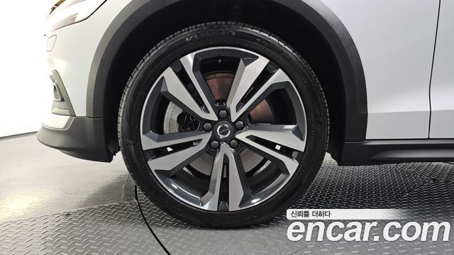 Volvo V60 из Кореи Encar