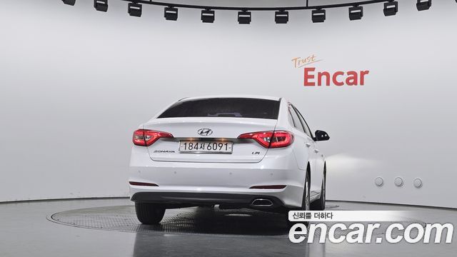 Hyundai Sonata LPI Smart — пробег 173 926 км — фото 4 из 5