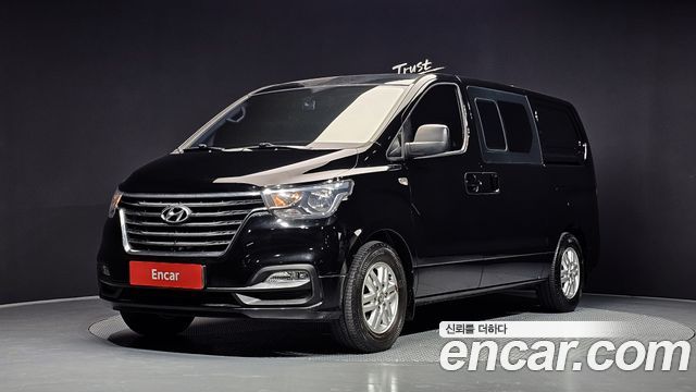 Hyundai Starex Van 5-Seater Modern — пробег 406 460 км — фото 1 из 5