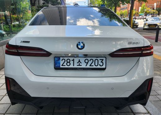 BMW 5-Series 530i xDrive M Sport — пробег 550 км — фото 4 из 5