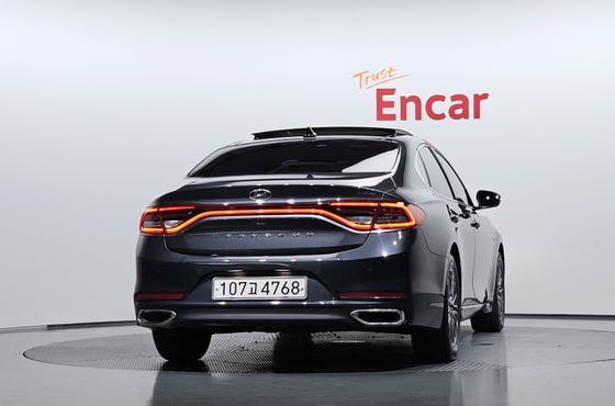 Hyundai Grandeur Exclusive Special — пробег 164 671 км — фото 4 из 5