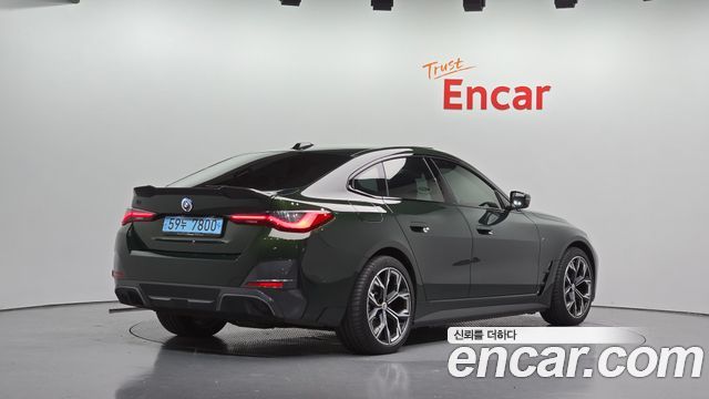 BMW i4 eDrive40 M Sports Pro — пробег 42 638 км — фото 2 из 5