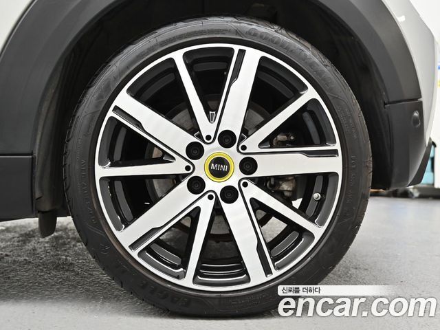 Mini Cooper SE Classic 3rd — пробег 37 467 км — фото 5 из 5