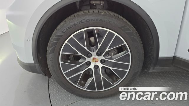 Porsche Macan из Кореи Encar