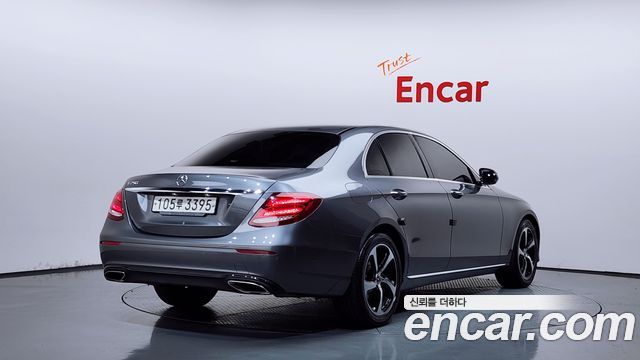 Mercedes-Benz E-Class из Кореи Encar