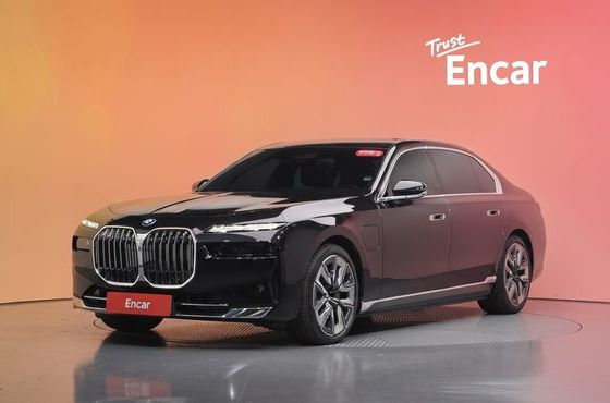 BMW 7-Series 750e xDrive Design Pure Excellence — пробег 20 448 км — фото 1 из 5