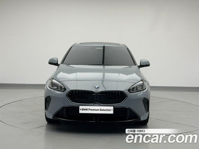 BMW 1-Series 120 M Sport — пробег 8 800 км — фото 2 из 5