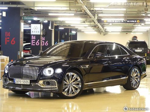 Bentley Flying Spur 4.0 — пробег 12 000 км — фото 2 из 5