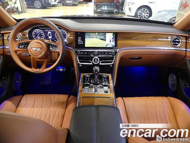 Bentley Flying Spur 4.0 — пробег 12 000 км — фото 4 из 5