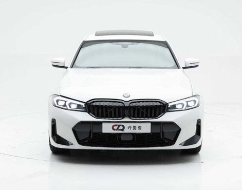 BMW 3-Series 320i M Sport — пробег 18 200 км — фото 3 из 5