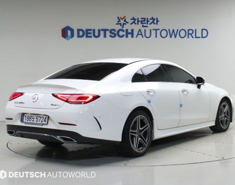 Mercedes-Benz CLS-Class CLS300d 4MATIC — пробег 34 800 км — фото 2 из 5