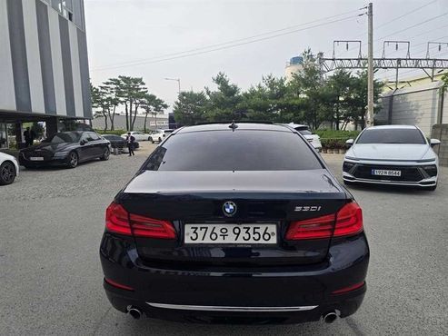 BMW 5-Series 530i Luxury Plus — пробег 65 453 км — фото 5 из 5