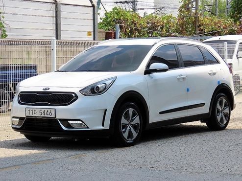 Kia Niro Luxury — пробег 171 833 км — фото 2 из 5