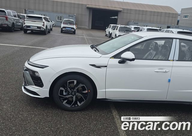 Hyundai Sonata 1.6 Turbo S — пробег 1 км — фото 2 из 5