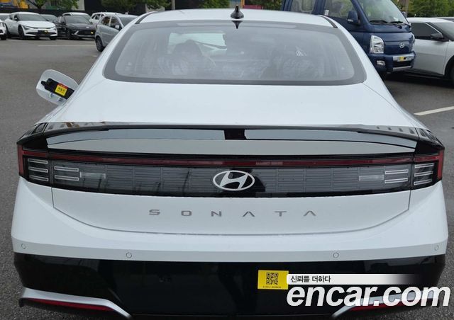 Hyundai Sonata 2.0 S — пробег 1 км — фото 3 из 5