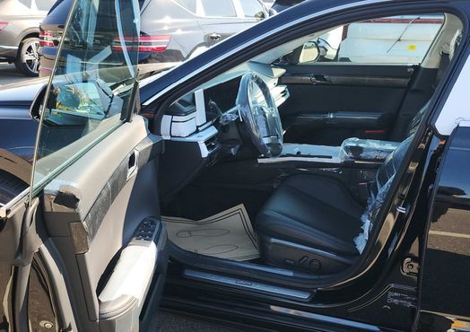 Hyundai Grandeur Premium — пробег 1 км — фото 4 из 5