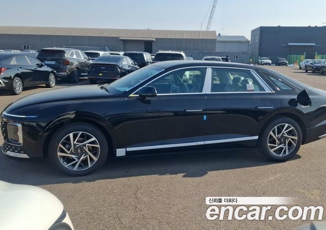 Hyundai Grandeur Premium — пробег 1 км — фото 5 из 5