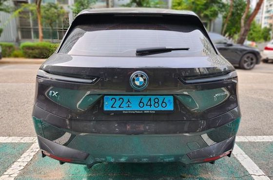 BMW iX xDrive50 Sports Plus — пробег 32 000 км — фото 3 из 5