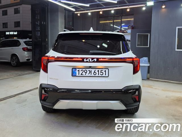 Kia Seltos из Кореи Encar