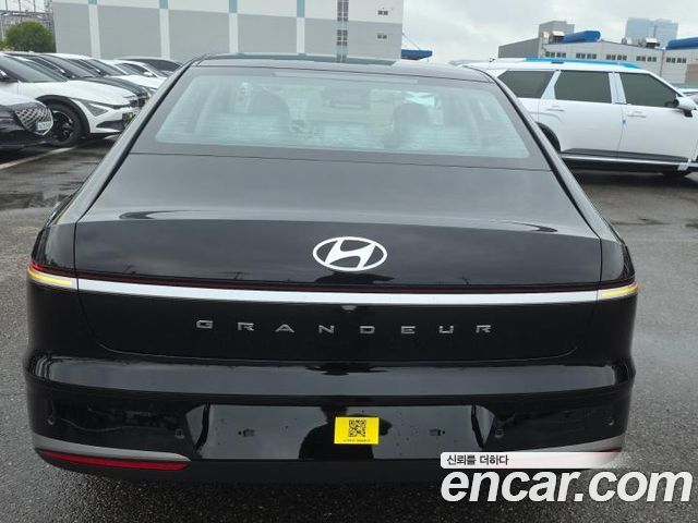 Hyundai Grandeur Premium — пробег 8 км — фото 4 из 5