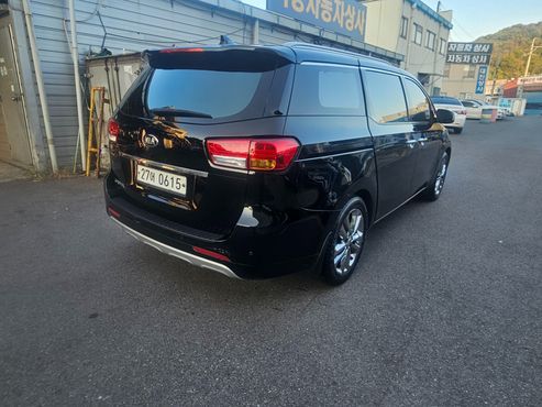 Kia Carnival 9-seater Noblesse — пробег 89 563 км — фото 4 из 5