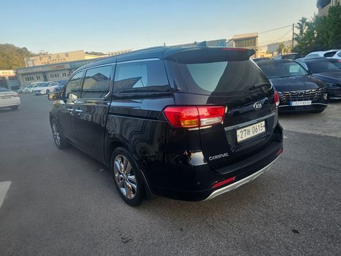 Kia Carnival 9-seater Noblesse — пробег 89 563 км — фото 5 из 5