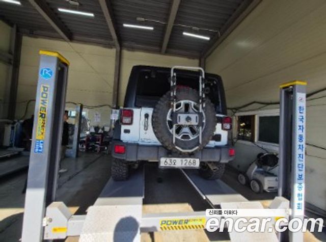Jeep Wrangler 2.8 Diesel Rubicon 4Door — пробег 117 962 км — фото 2 из 3