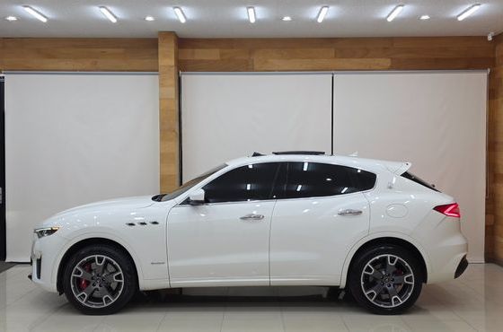 Maserati Levante 3.0 AWD GranSport — пробег 76 235 км — фото 5 из 5