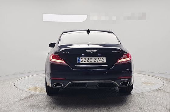 Genesis G70 2.0T AWD Sport Package — пробег 113 884 км — фото 4 из 5