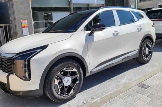 Kia Sportage HEV 1.6 2WD Signature — пробег 1 000 км — фото 1 из 5