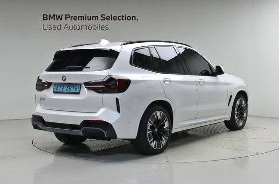 BMW iX3 M Sports — пробег 27 545 км — фото 2 из 5