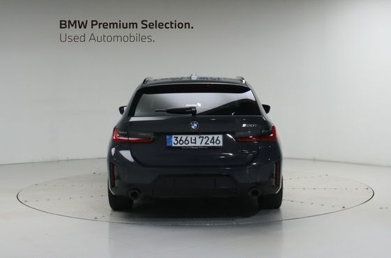 BMW 3-Series 320i Touring M Sports — пробег 27 796 км — фото 4 из 5