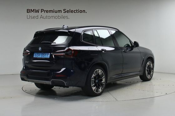 BMW iX3 M Sports — пробег 88 460 км — фото 2 из 5