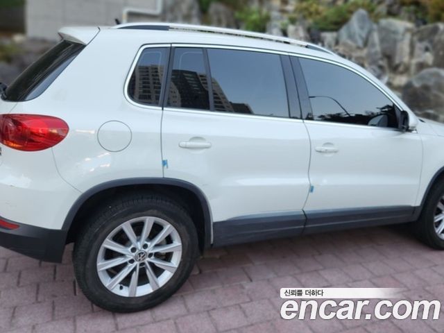 Volkswagen Tiguan 2.0 TDI  Premium 5N — пробег 34 338 км — фото 3 из 5