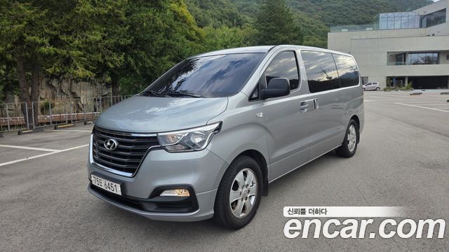 Hyundai Starex Wagon 12-Seater Smart — пробег 110 225 км — фото 1 из 5