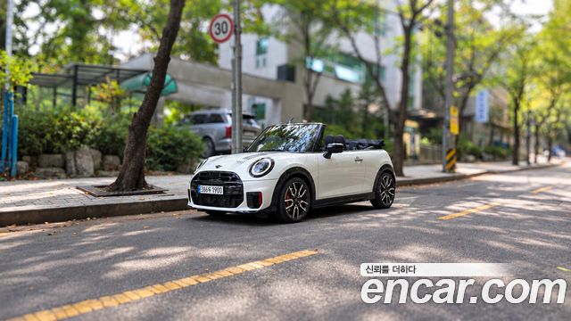 Mini Cooper Convertible JCW — пробег 2 000 км — фото 1 из 5