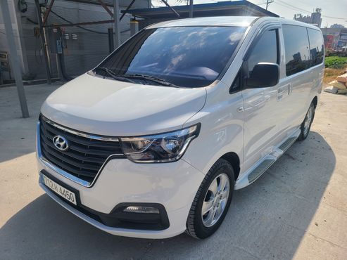 Hyundai Starex 4WD Wagon 12-Seater Smart — пробег 132 779 км — фото 2 из 5